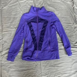 zip up ivivva jacket size 10 in girls